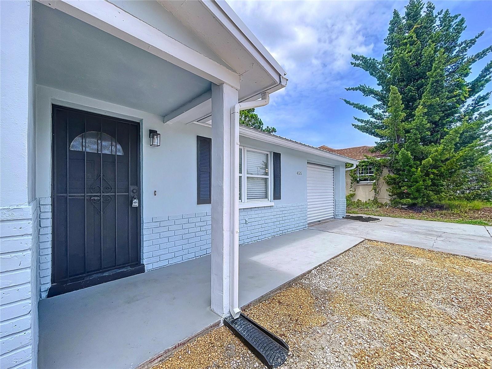 Listing photo id 4 for 4326 Westwood Drive