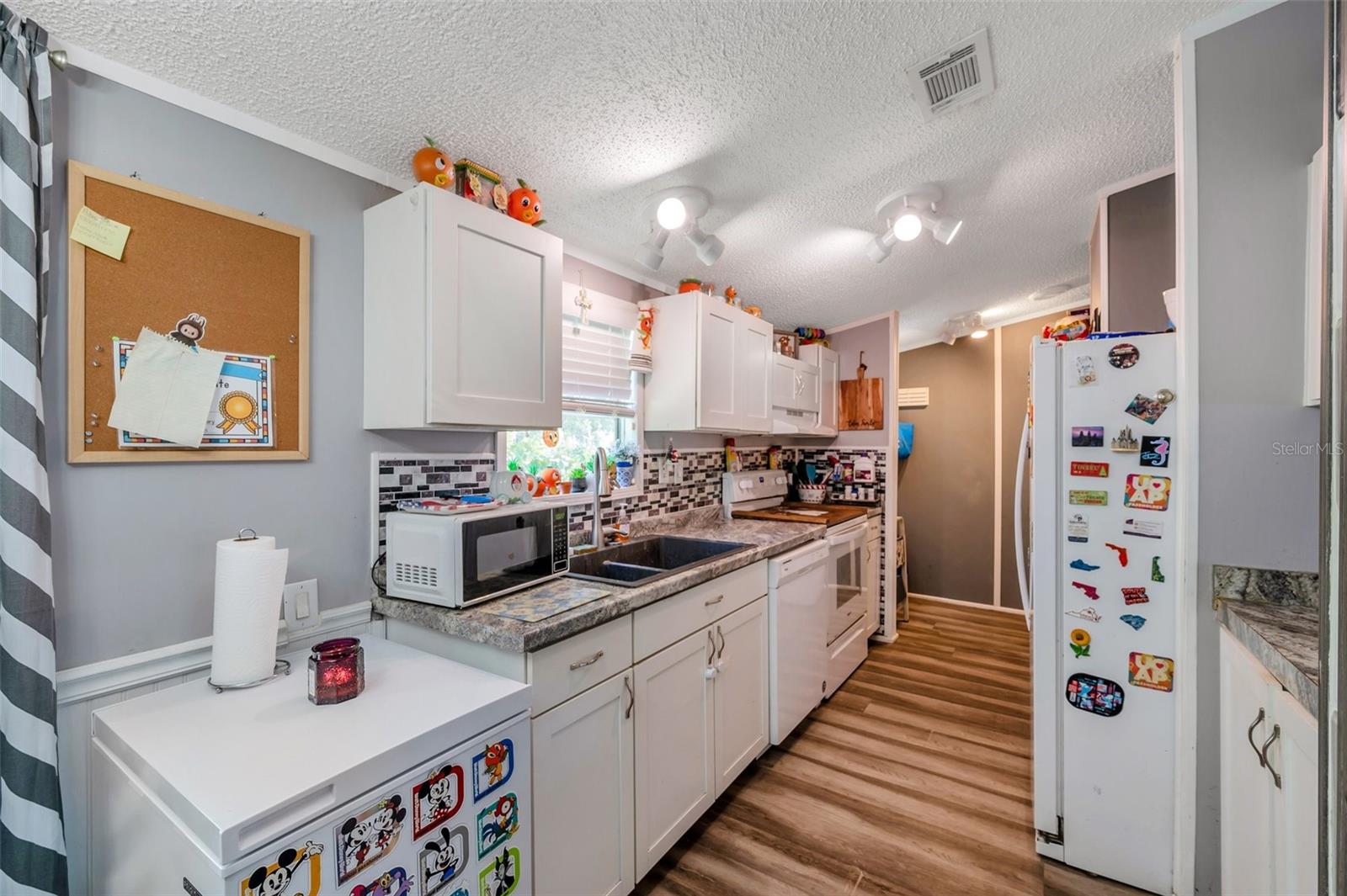 Image 12 of 43 For 1222 Rowell Street