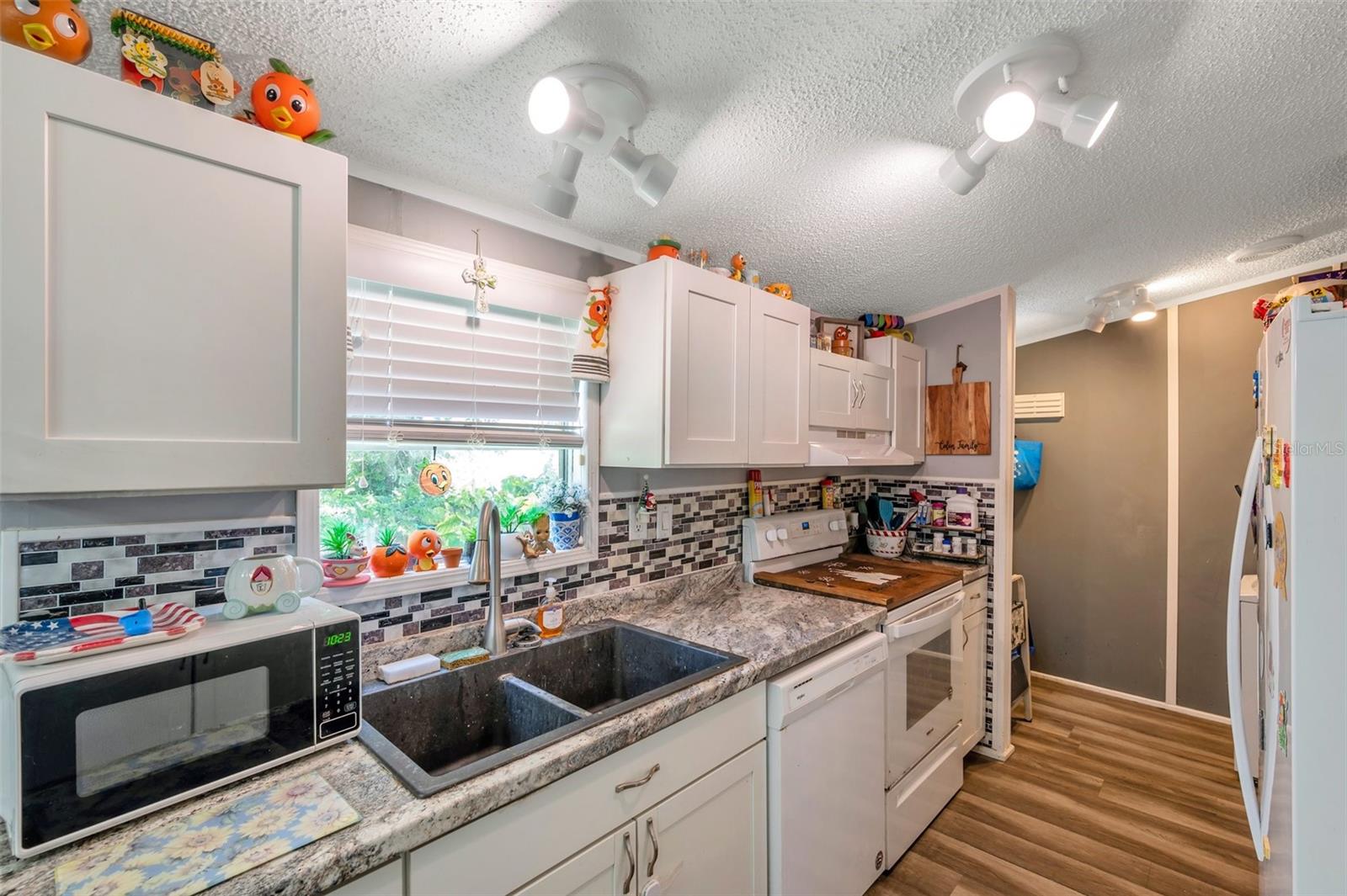 Image 14 of 43 For 1222 Rowell Street