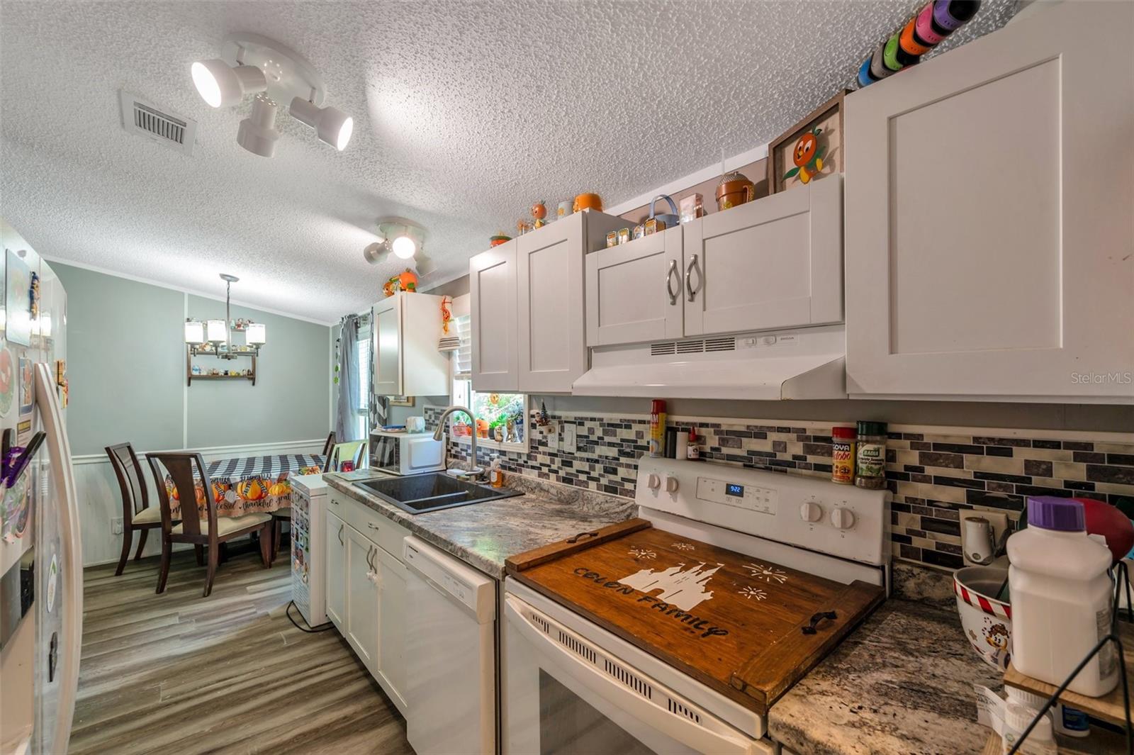 Image 15 of 43 For 1222 Rowell Street