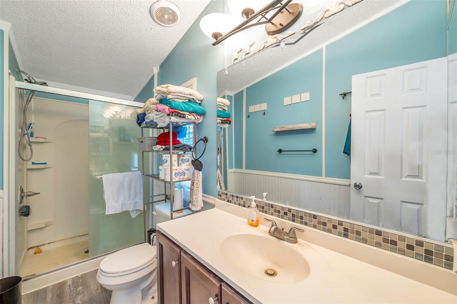 Image 30 of 43 For 1222 Rowell Street