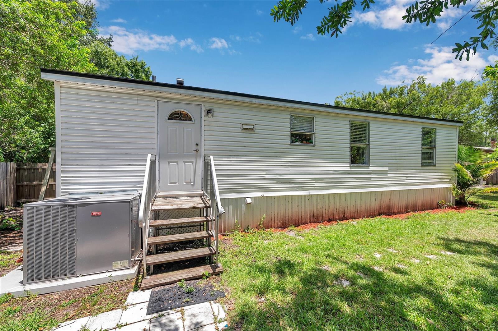 Image 33 of 43 For 1222 Rowell Street