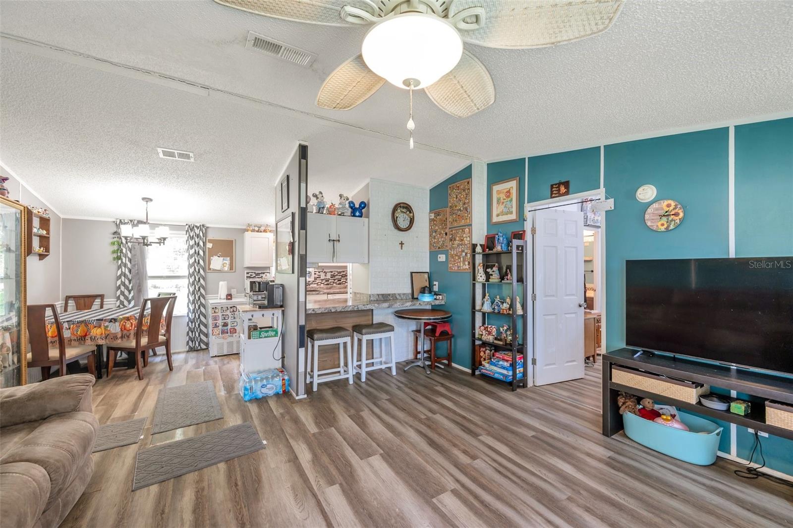 Image 8 of 43 For 1222 Rowell Street