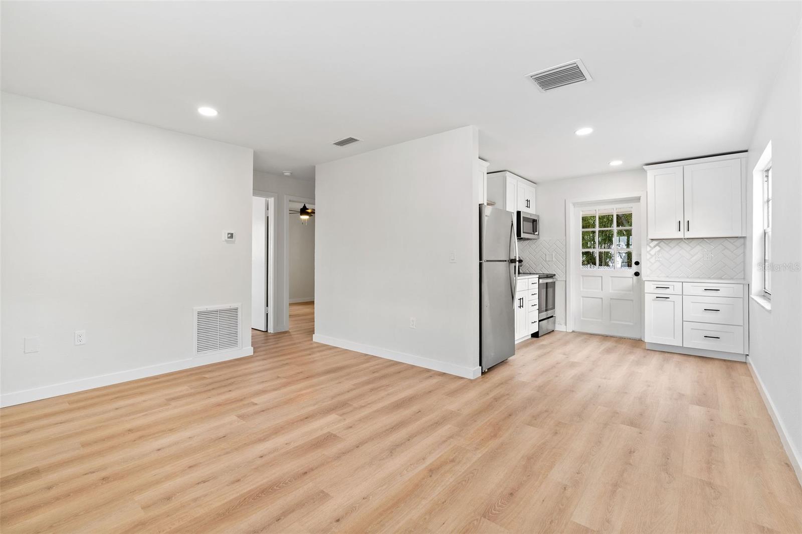 Image 6 of 20 For 1028 Bass Boulevard