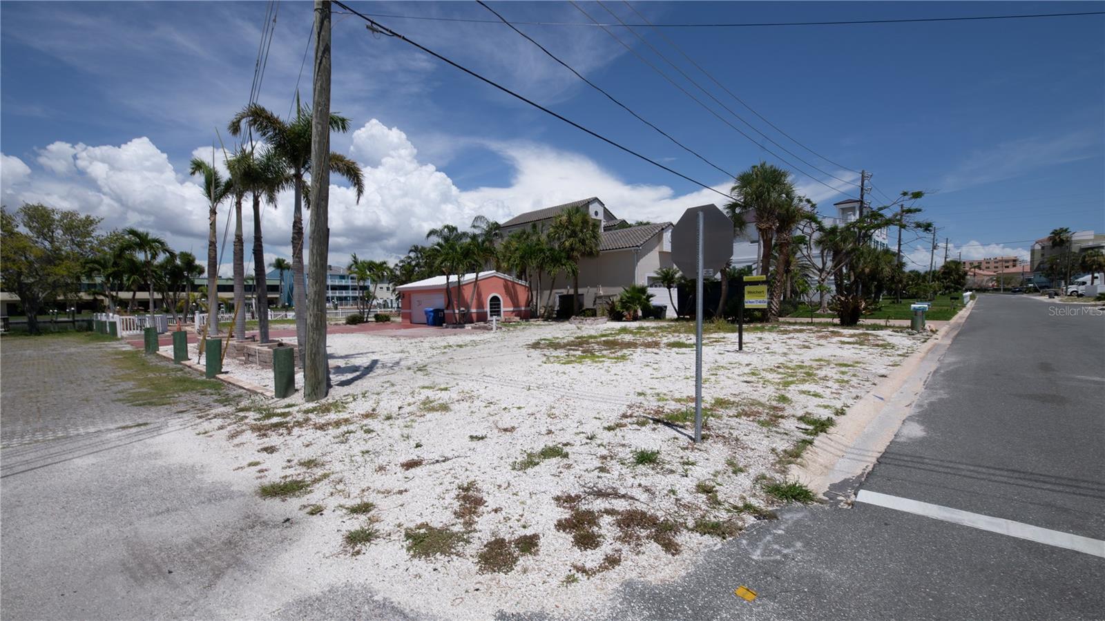 Image 5 of 13 For 11855 1st Street East