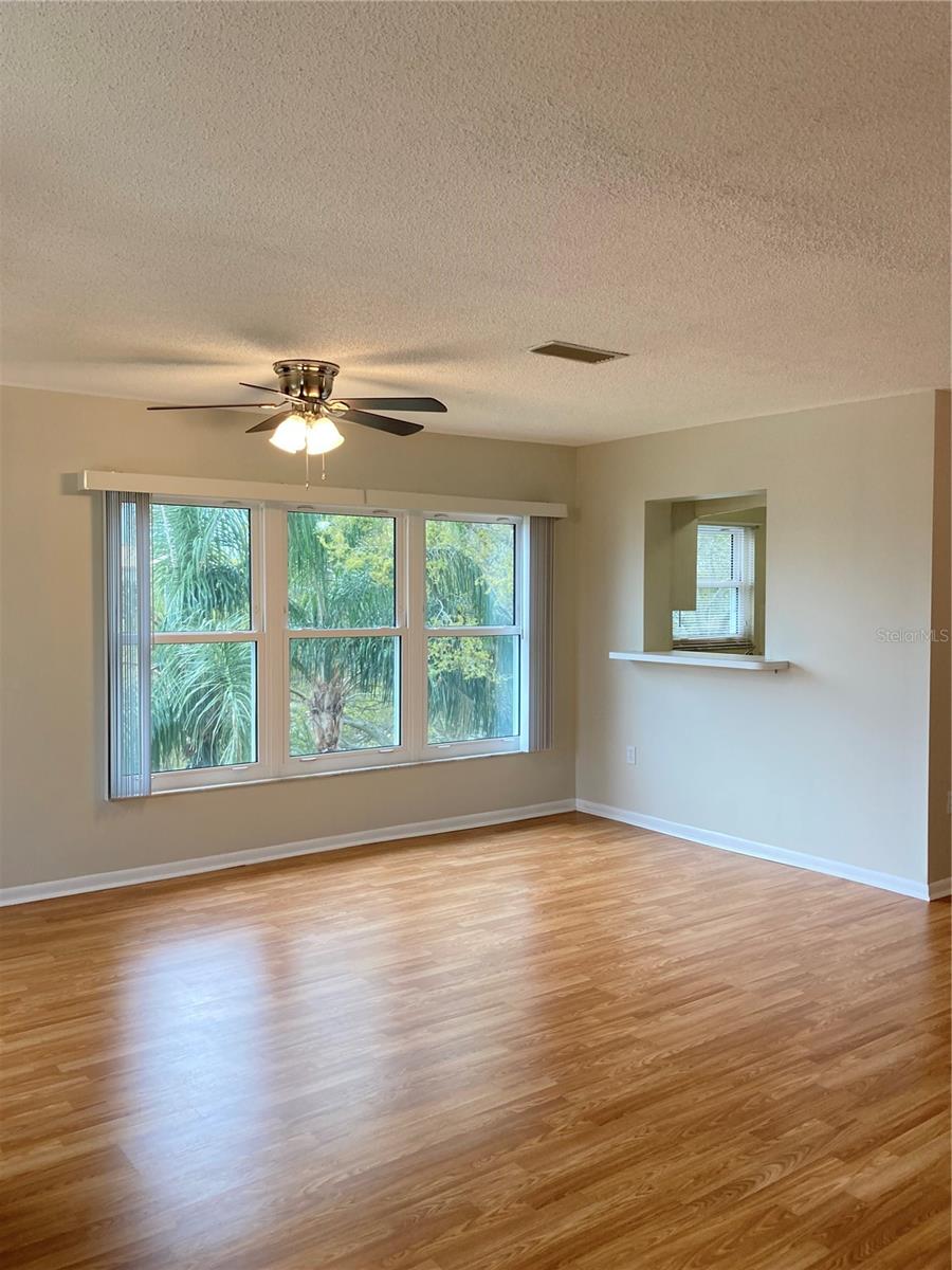 Image 12 of 53 For 5725 80th Street N 408