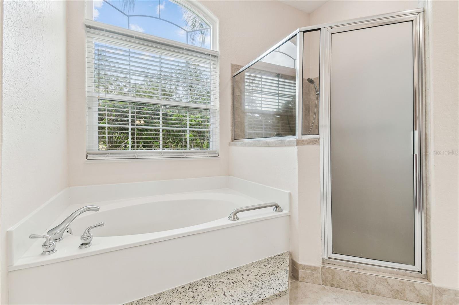 Image 23 of 100 For 16004 Selby Way