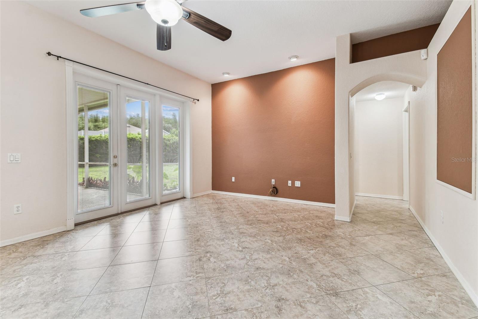 Image 35 of 100 For 16004 Selby Way
