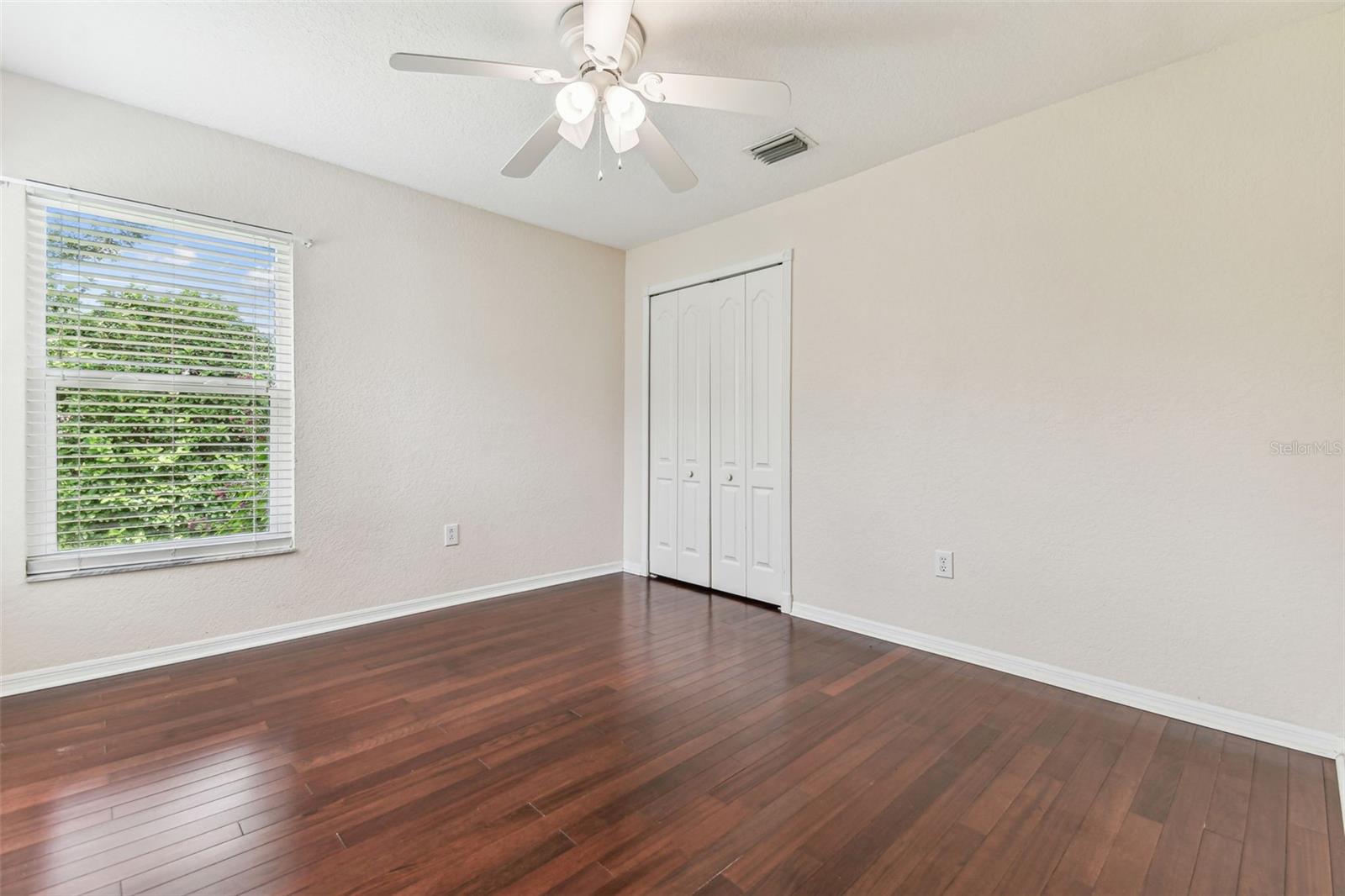 Image 36 of 100 For 16004 Selby Way