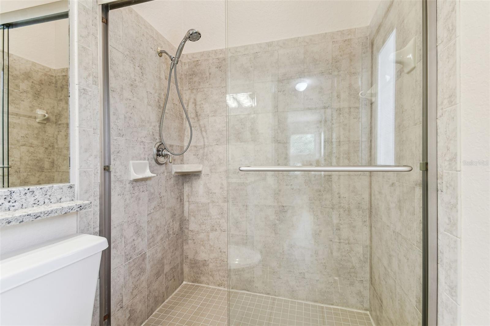 Image 40 of 100 For 16004 Selby Way