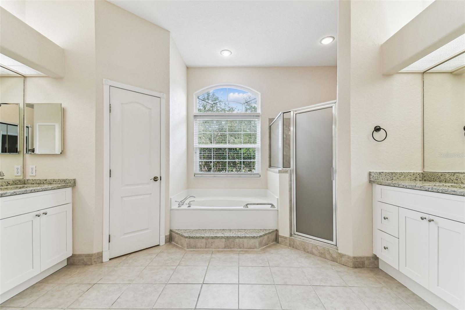 Image 42 of 100 For 16004 Selby Way
