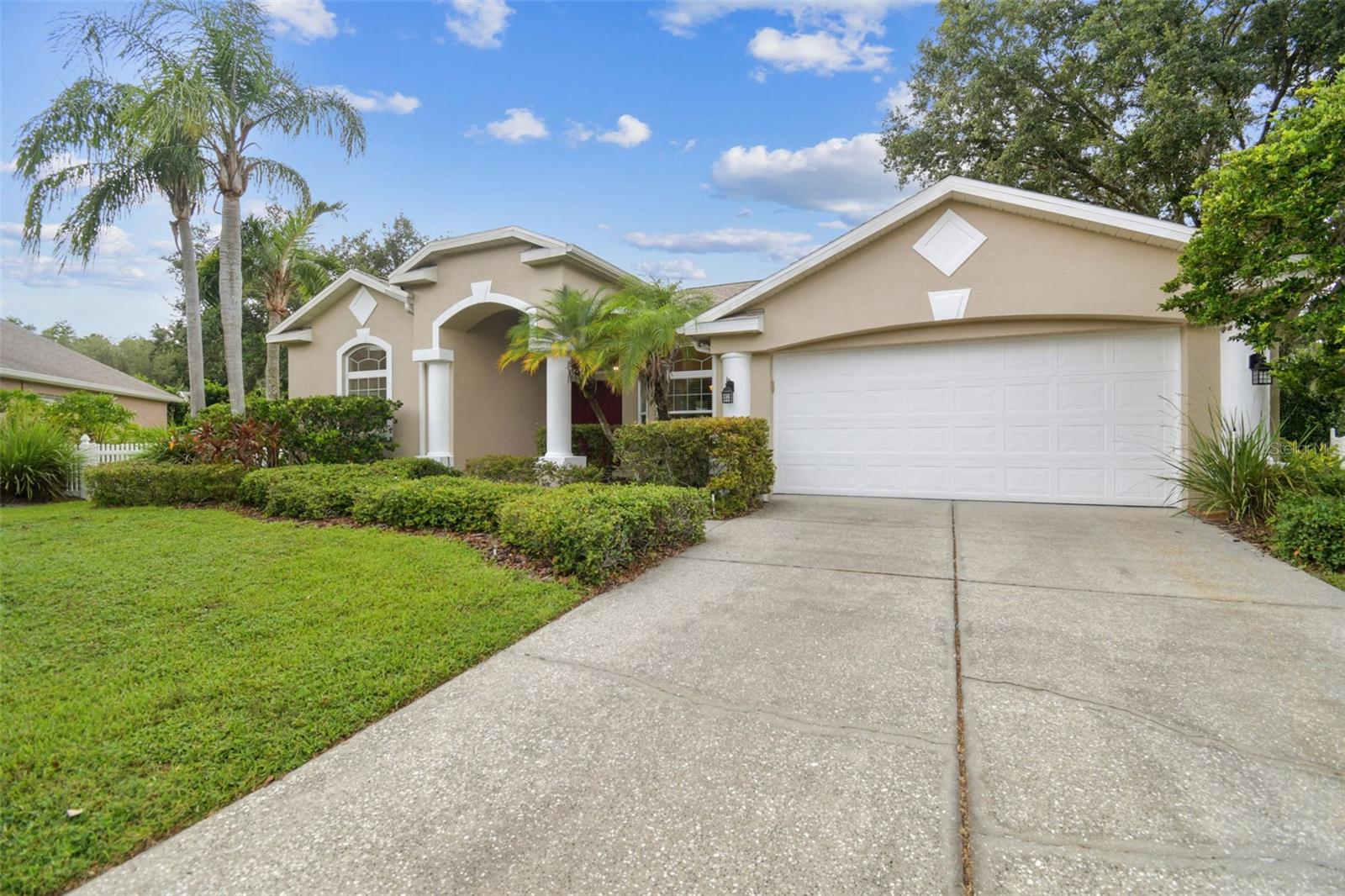 Image 46 of 100 For 16004 Selby Way