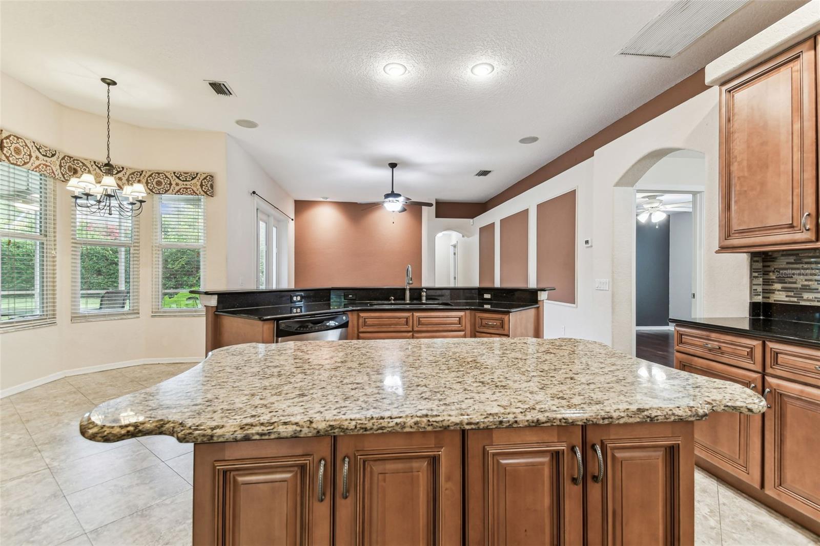 Image 5 of 100 For 16004 Selby Way