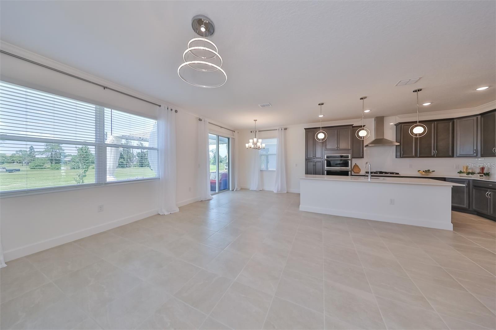 Image 15 of 50 For 933 Signet Drive