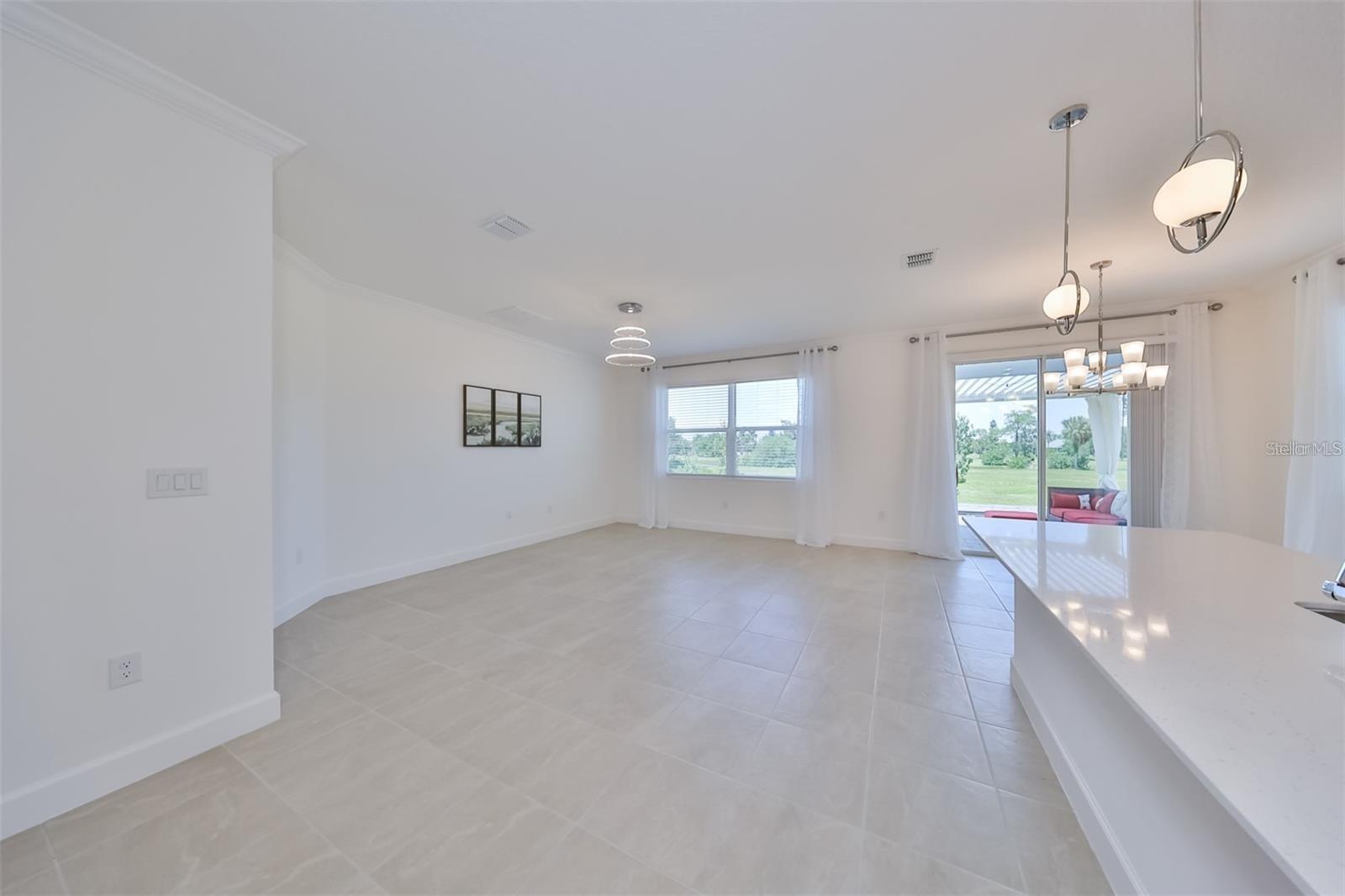 Image 16 of 50 For 933 Signet Drive