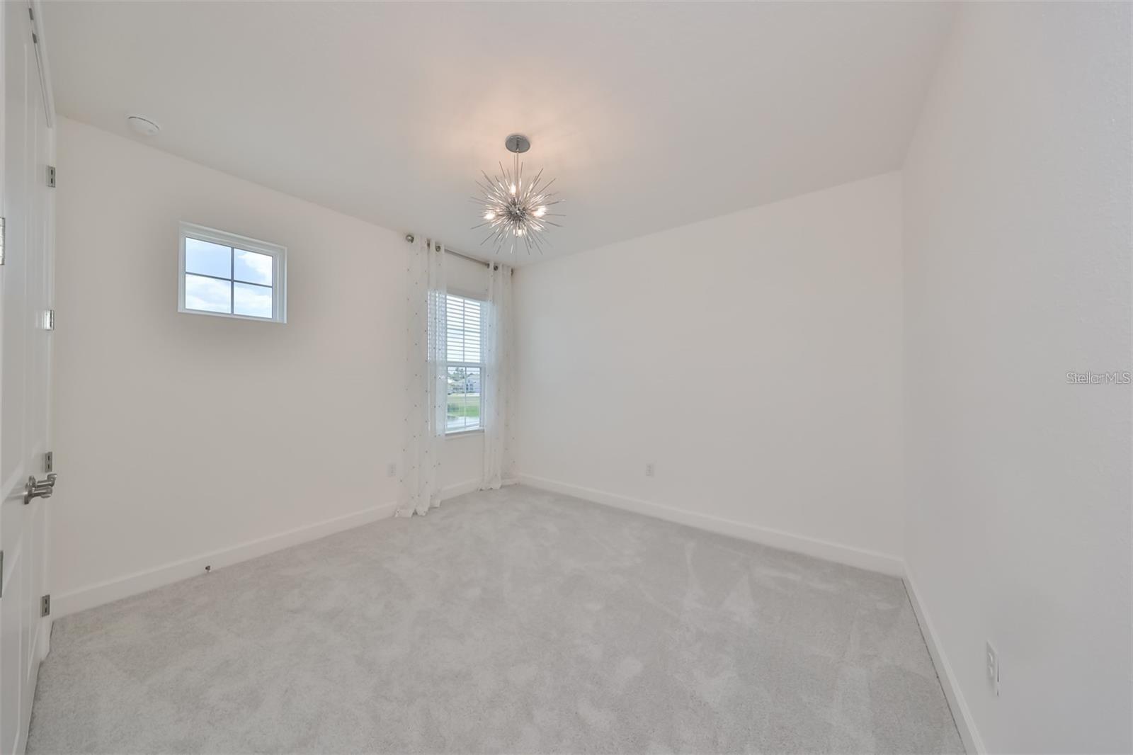 Image 30 of 50 For 933 Signet Drive