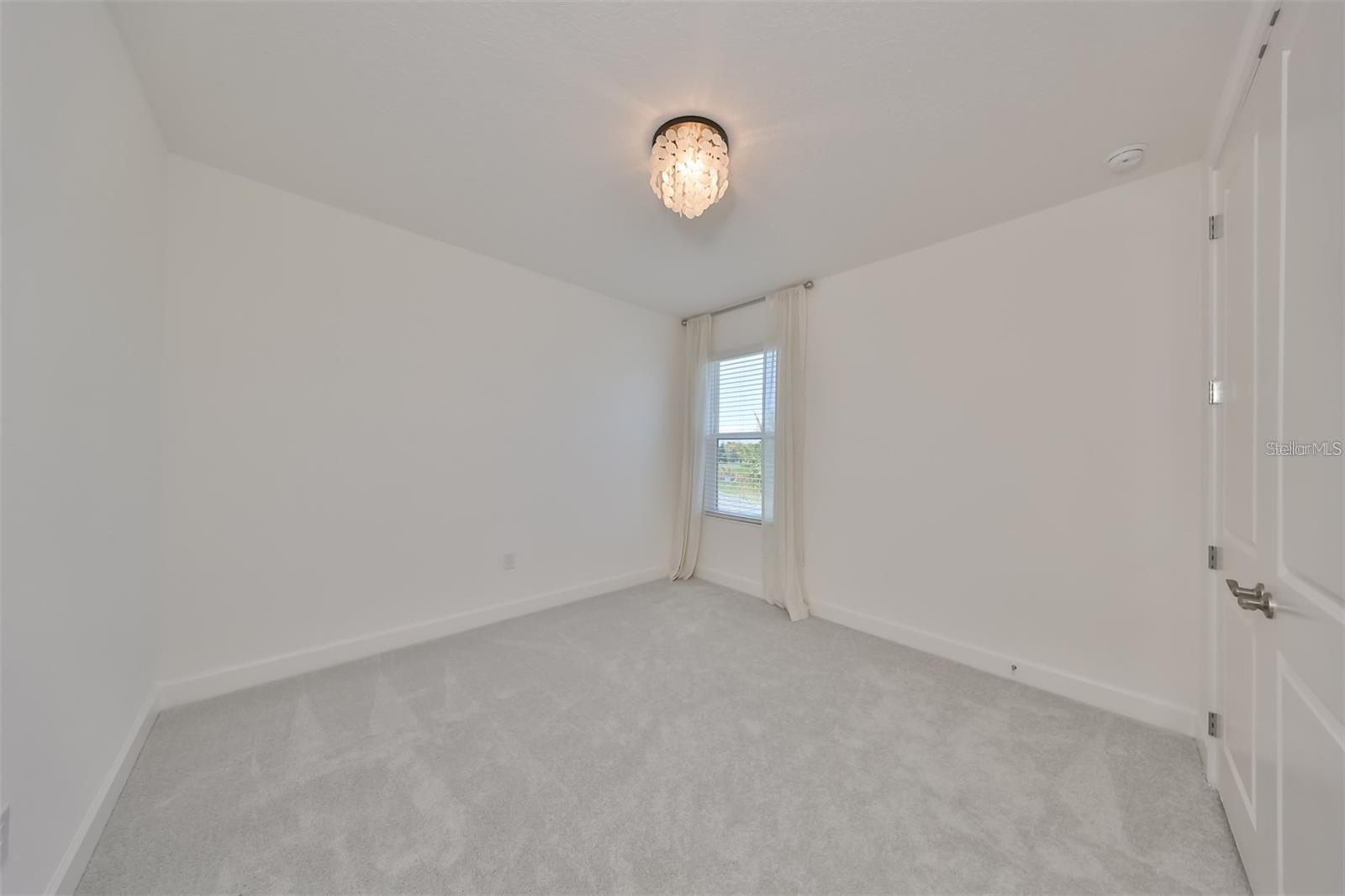 Image 33 of 50 For 933 Signet Drive