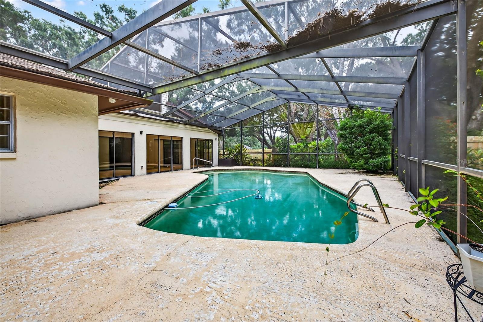 Image 32 of 39 For 524 Garrard Drive