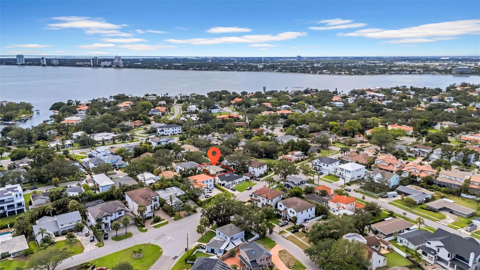 Listing photo id 9 for 403 Erie Avenue