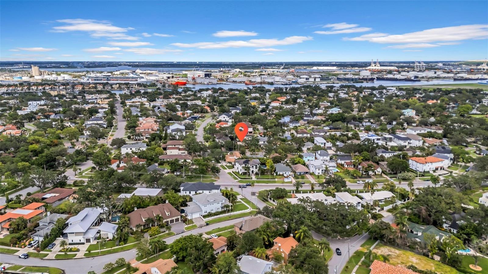 Listing photo id 15 for 403 Erie Avenue