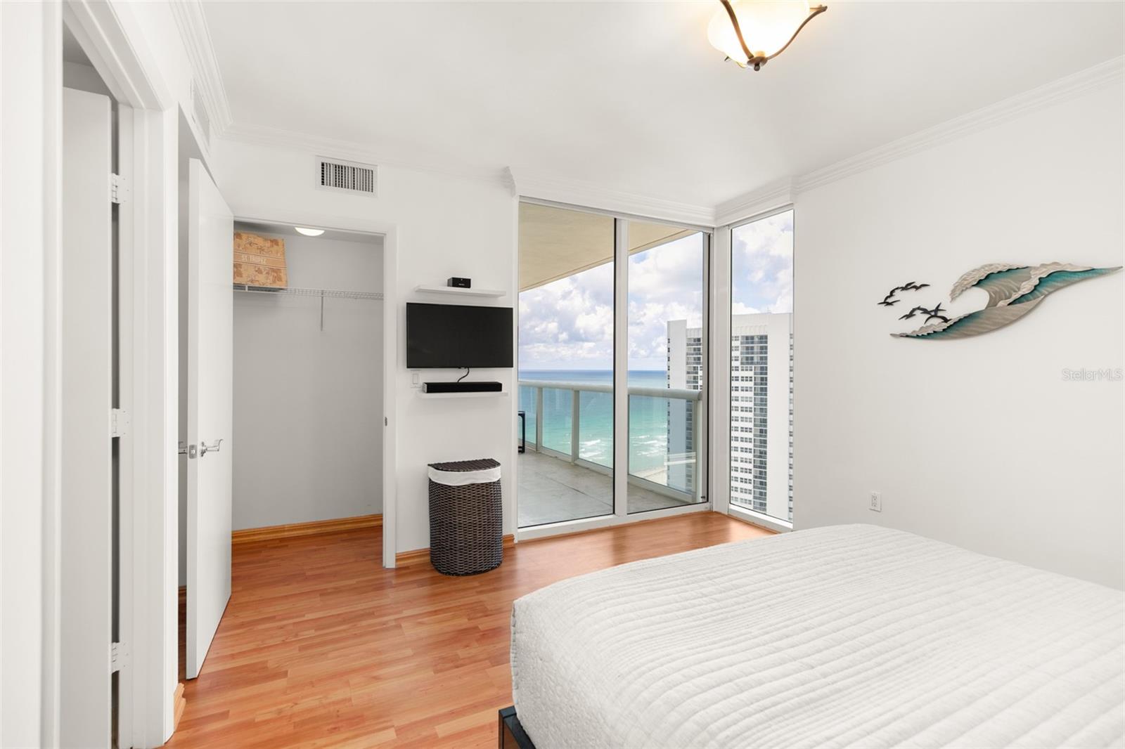 Image 14 of 50 For 1850 Ocean Drive 1904