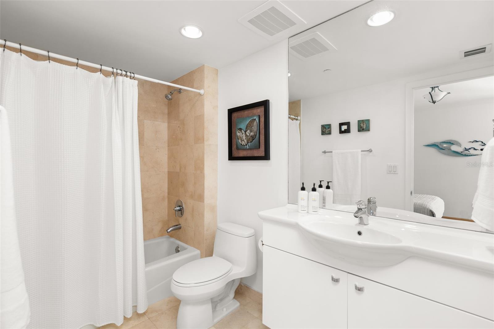 Image 15 of 50 For 1850 Ocean Drive 1904