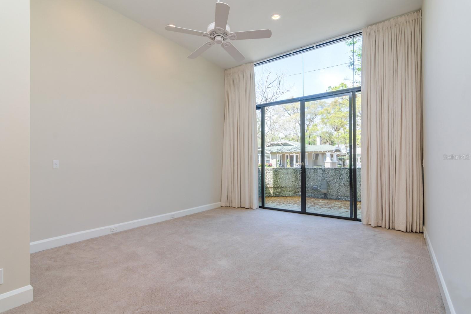 Image 13 of 21 For 2540 Palm Drive