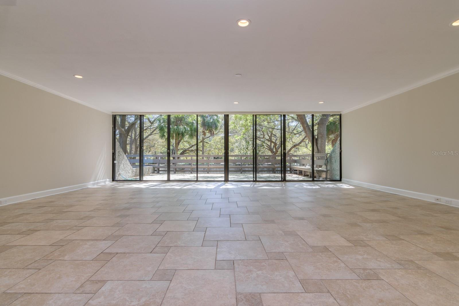 Image 3 of 21 For 2540 Palm Drive