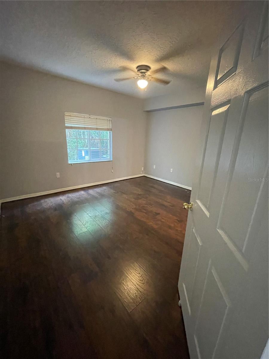 Image 25 of 31 For 6022 Portsdale Place 101