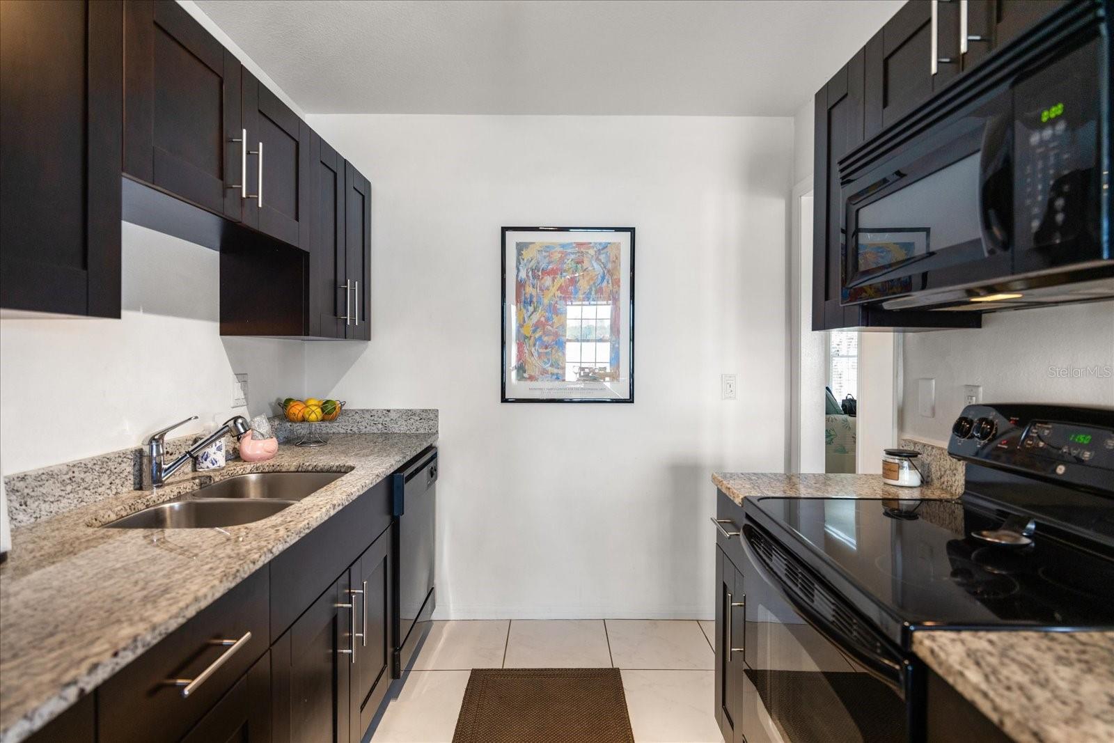 Image 13 of 60 For 225 Pompano Drive Se D