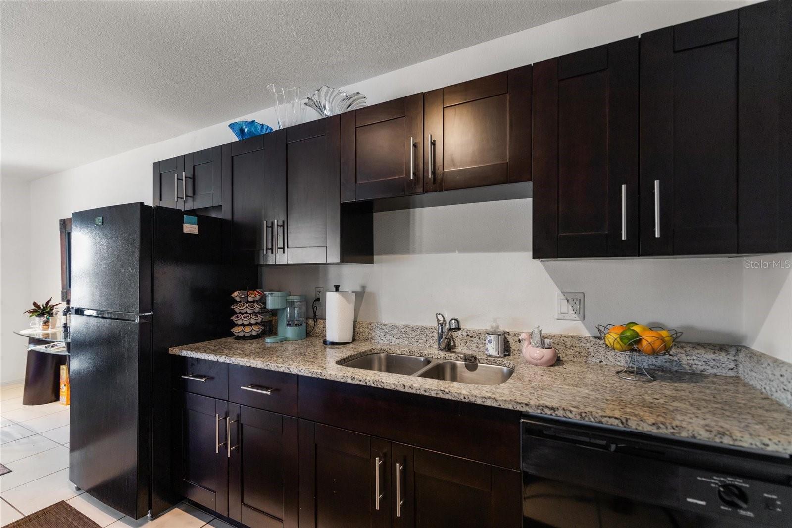 Image 17 of 60 For 225 Pompano Drive Se D