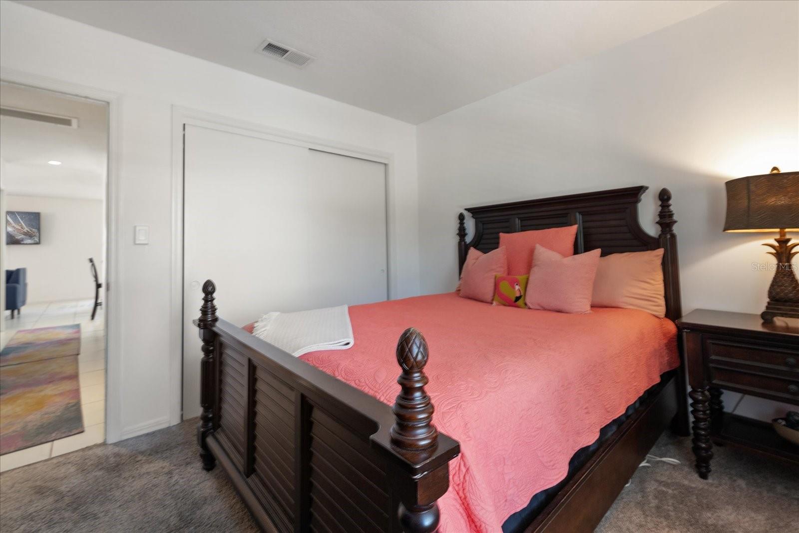 Image 23 of 60 For 225 Pompano Drive Se D
