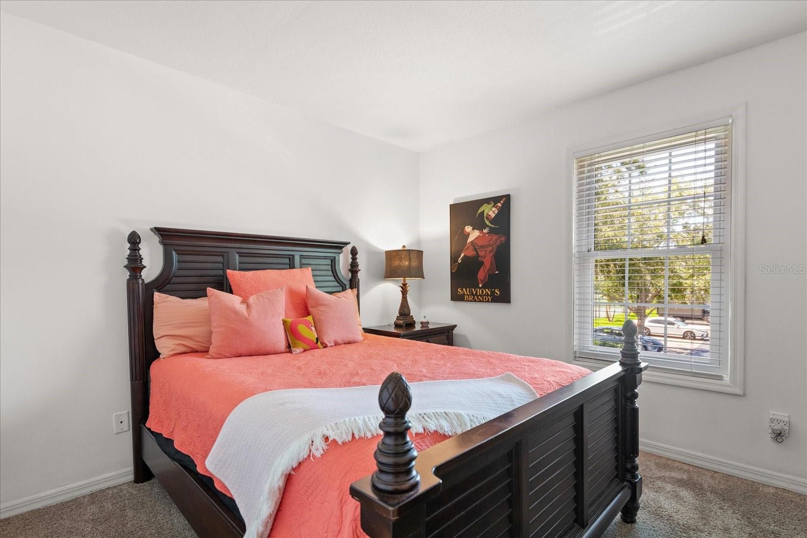 Image 25 of 60 For 225 Pompano Drive Se D
