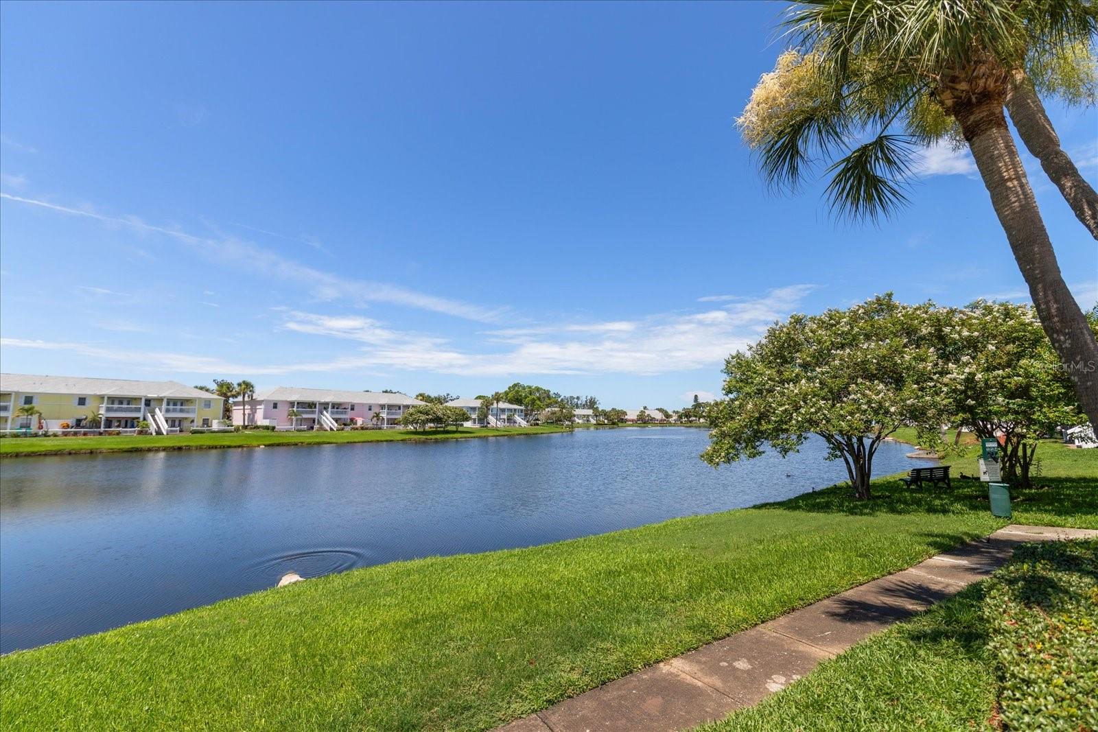Image 27 of 60 For 225 Pompano Drive Se D