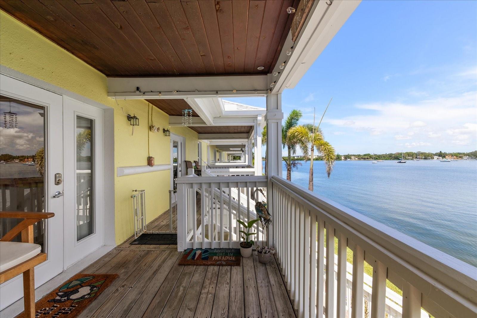 Image 28 of 60 For 225 Pompano Drive Se D