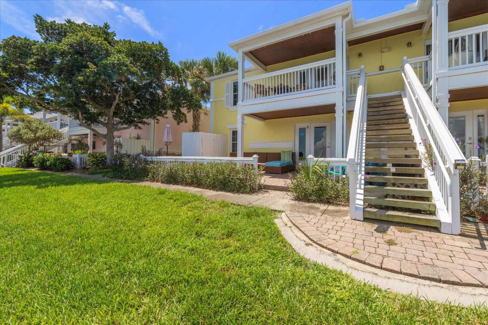 Image 29 of 60 For 225 Pompano Drive Se D