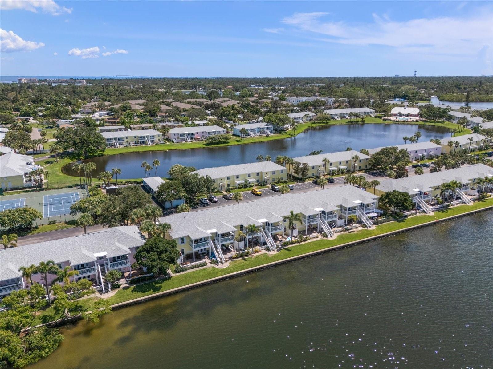 Image 47 of 60 For 225 Pompano Drive Se D