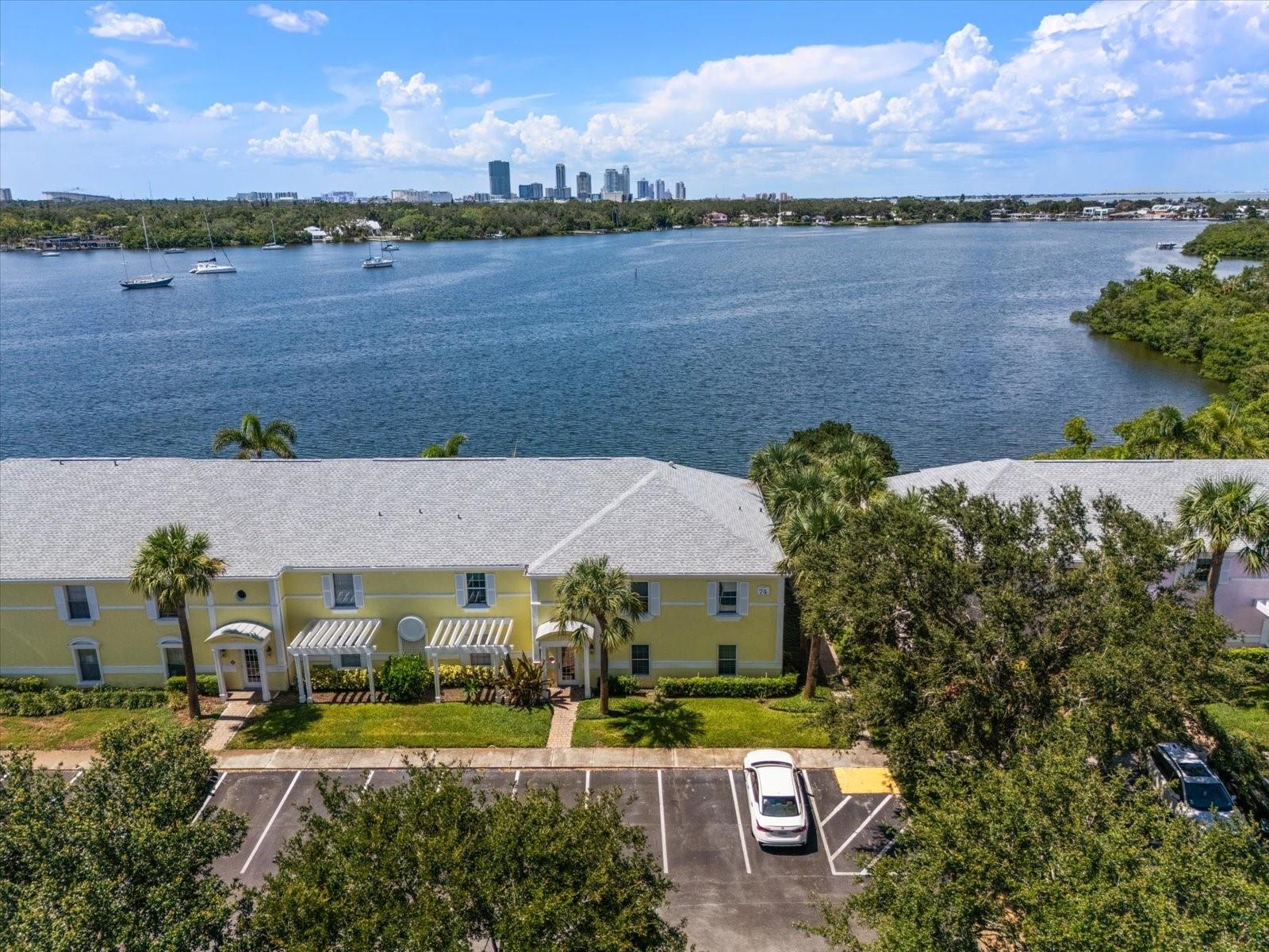 Image 50 of 60 For 225 Pompano Drive Se D