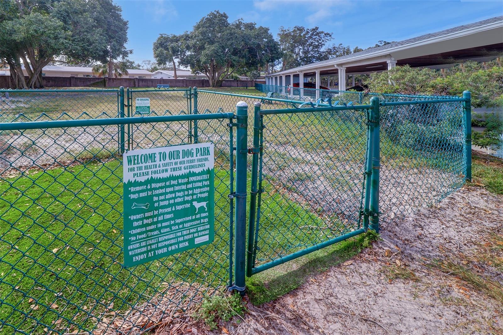 Image 58 of 60 For 225 Pompano Drive Se D