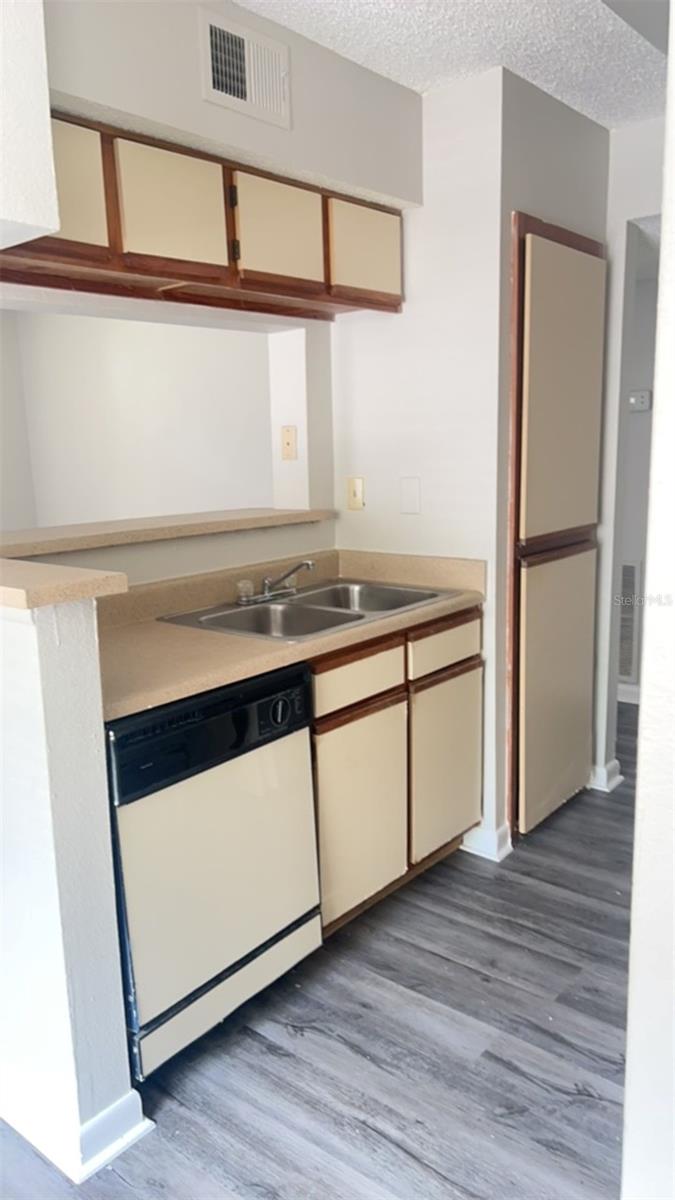 Image 11 of 23 For 8641 Fancy Finch Drive 102
