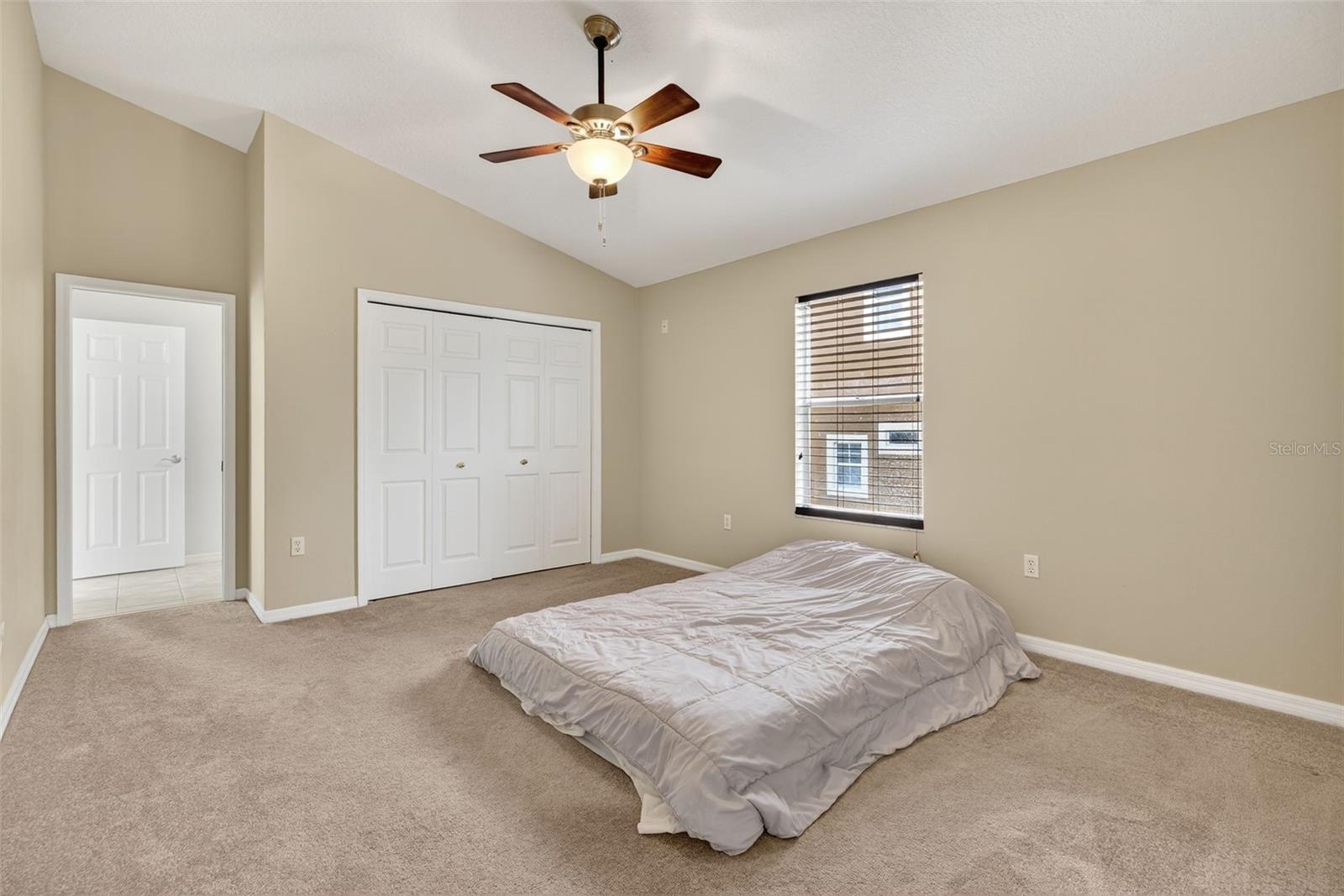 Image 40 of 53 For 3185 Shoreline Drive