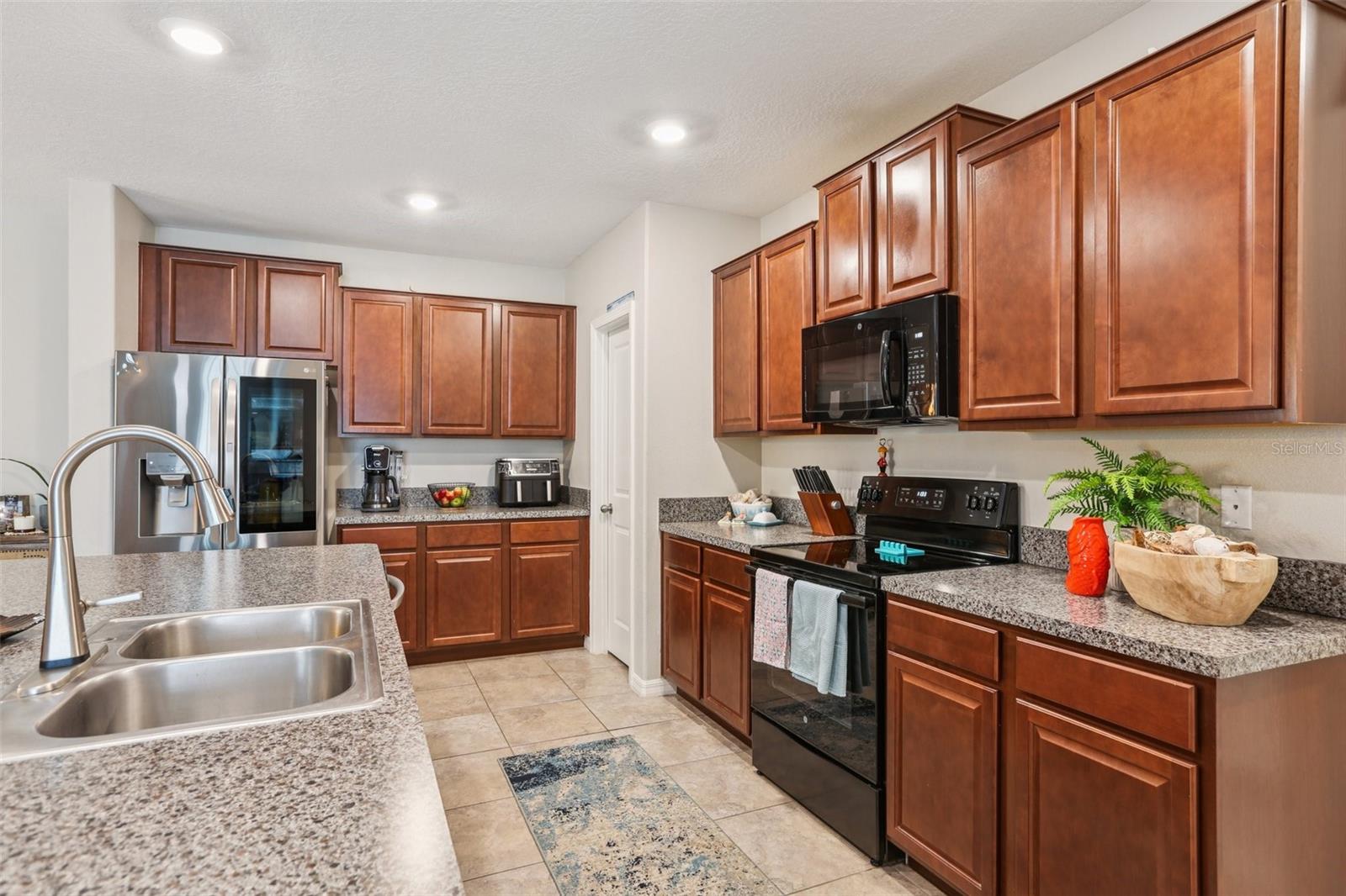 Image 20 of 43 For 7242 Salt River Avenue