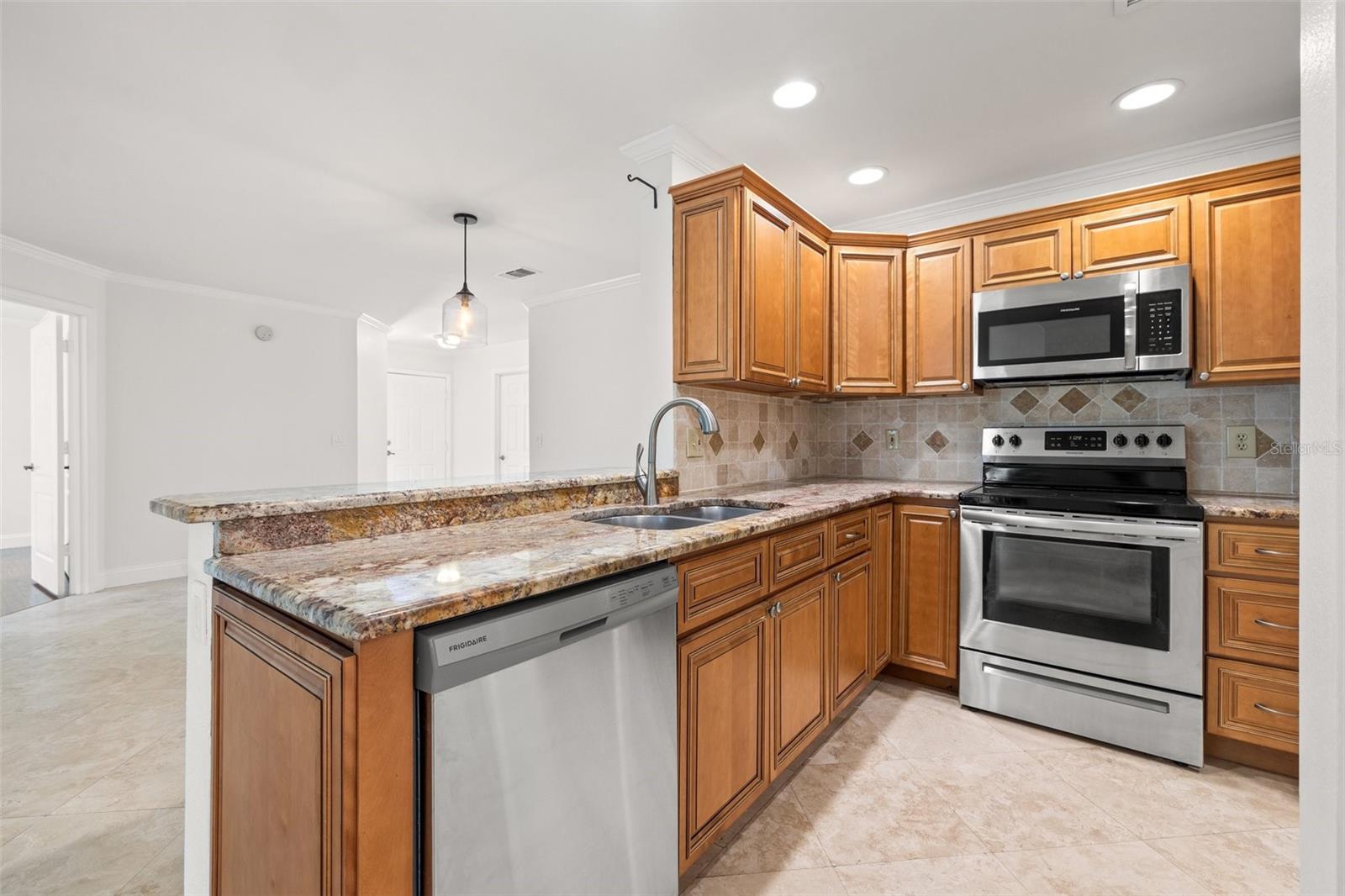 Image 10 of 41 For 664 Arbor Lake Lane 664