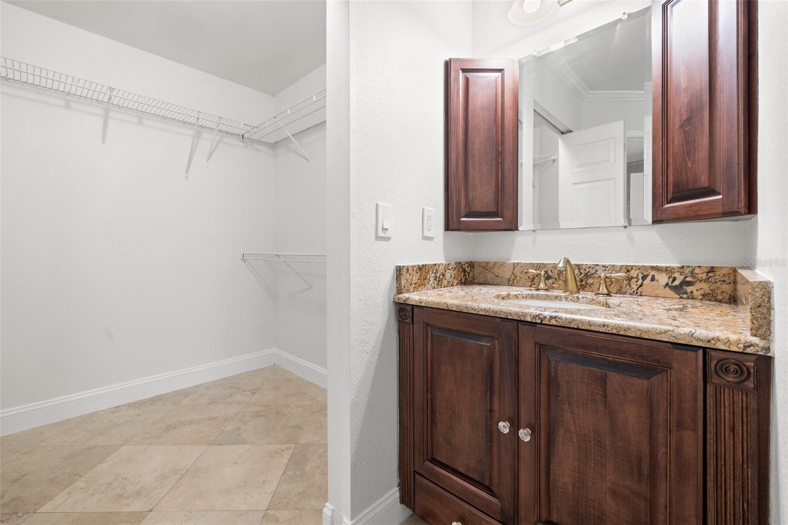 Image 18 of 41 For 664 Arbor Lake Lane 664