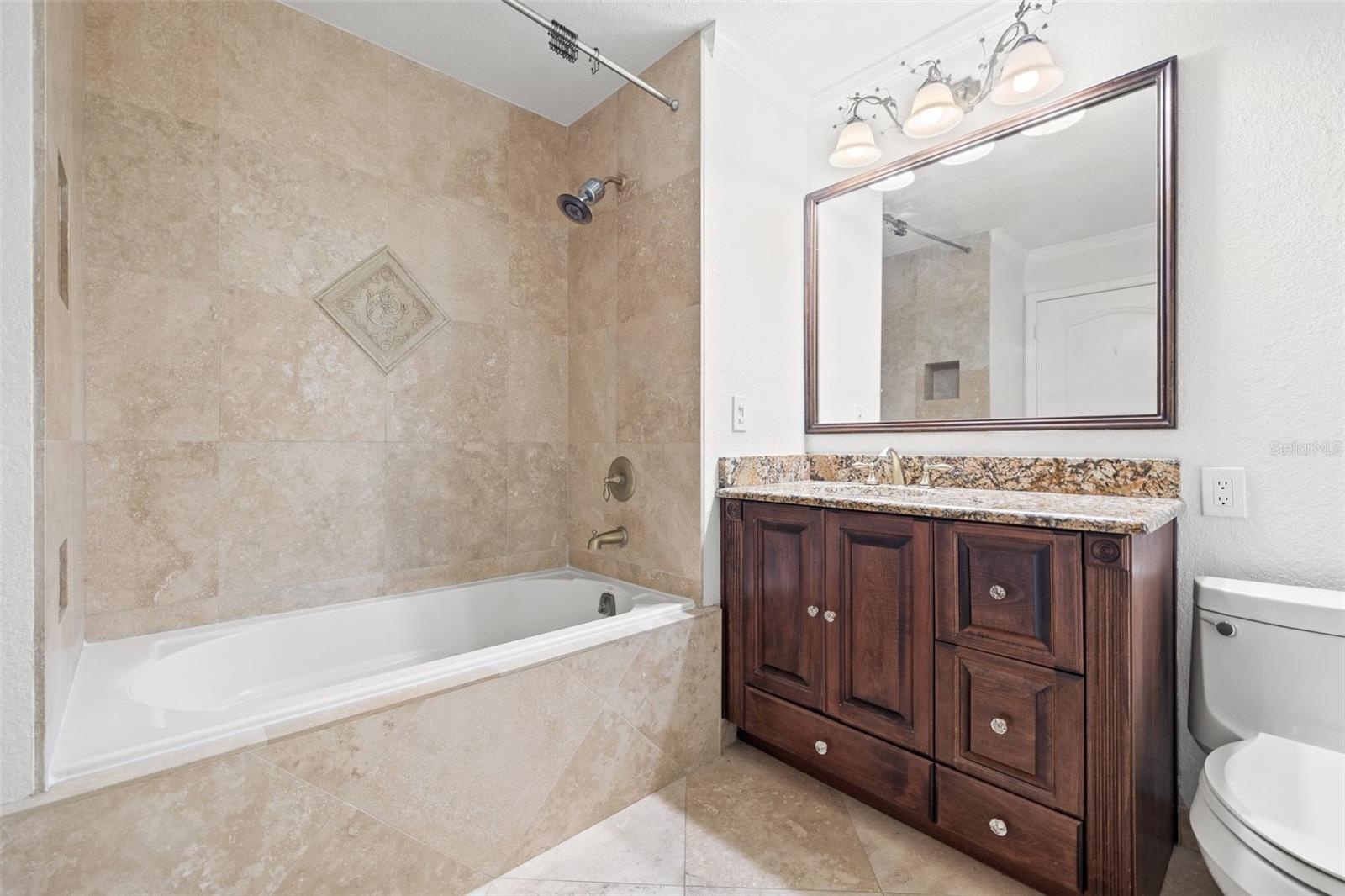 Image 19 of 41 For 664 Arbor Lake Lane 664