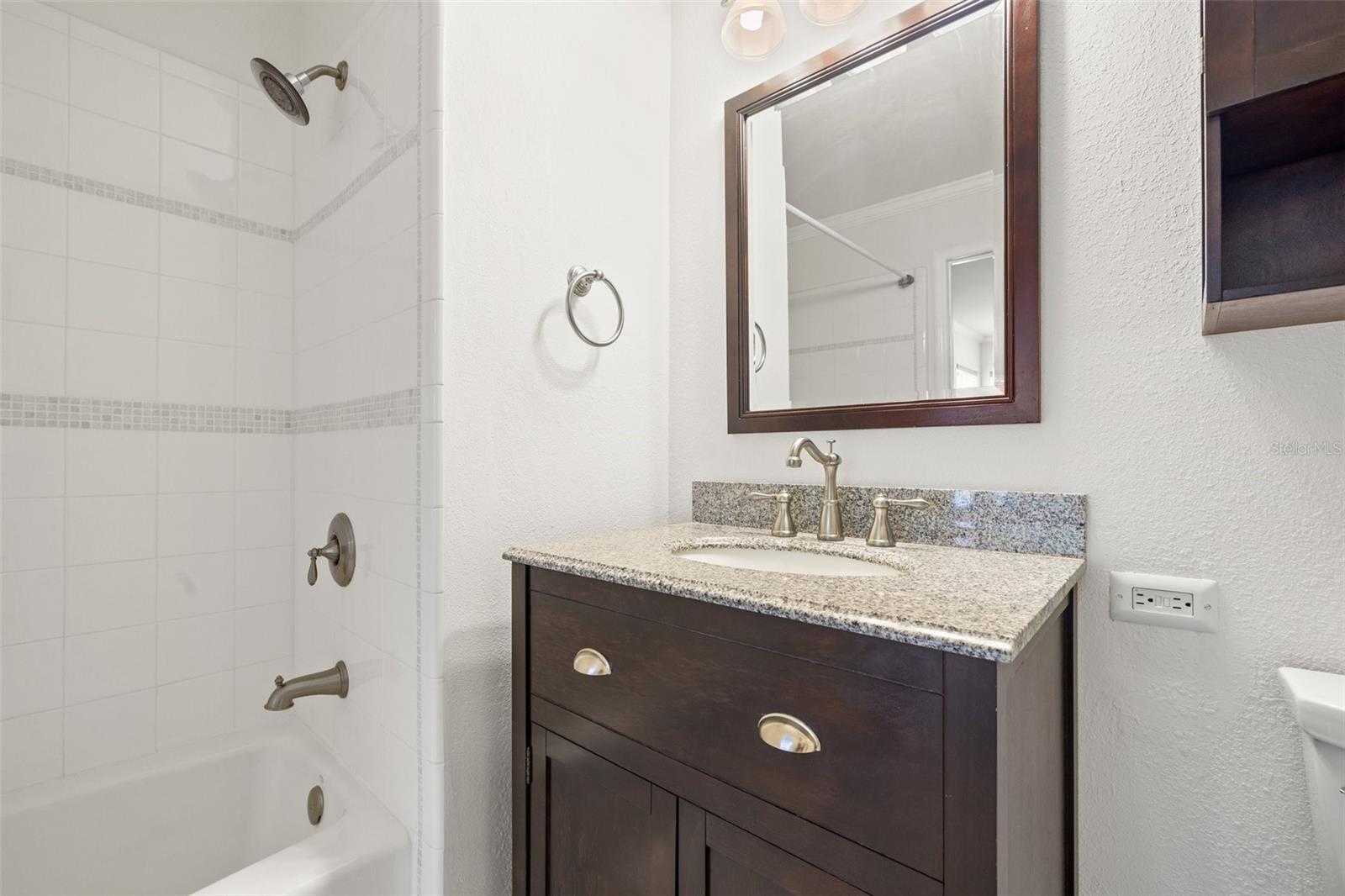 Image 24 of 41 For 664 Arbor Lake Lane 664