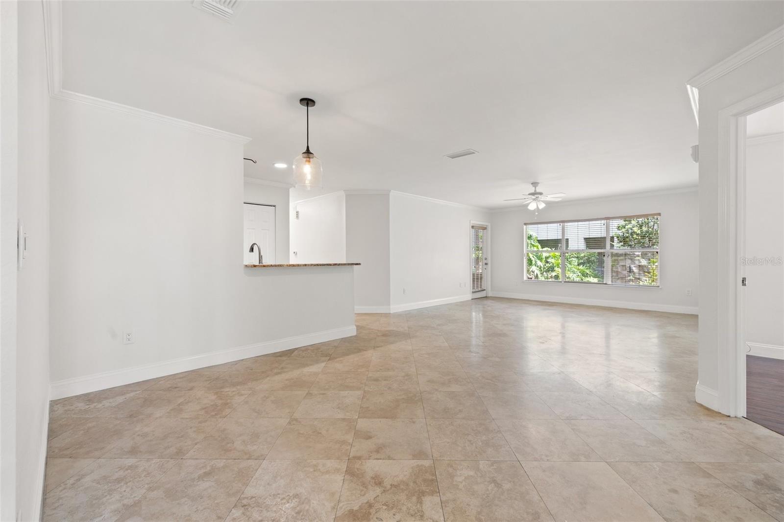 Image 3 of 41 For 664 Arbor Lake Lane 664