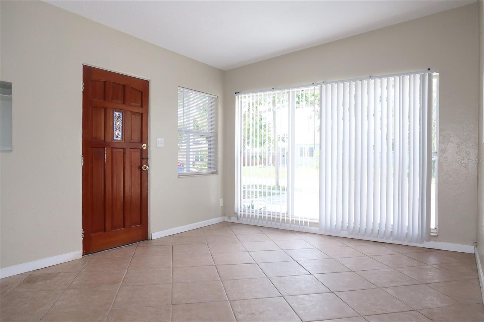 Image 3 of 12 For 2139 42nd Avenue N