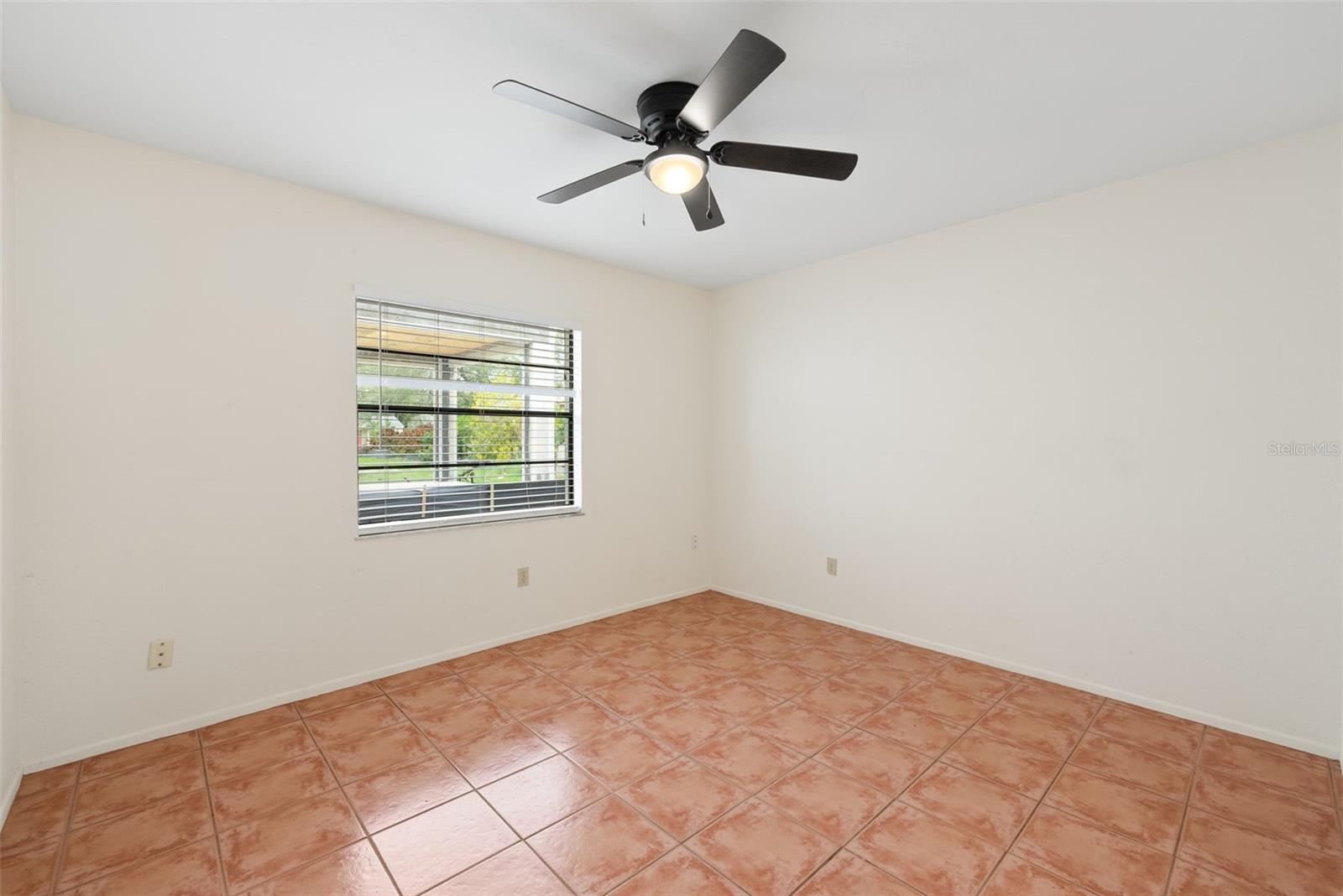 Image 13 of 34 For 5217 29th Avenue S