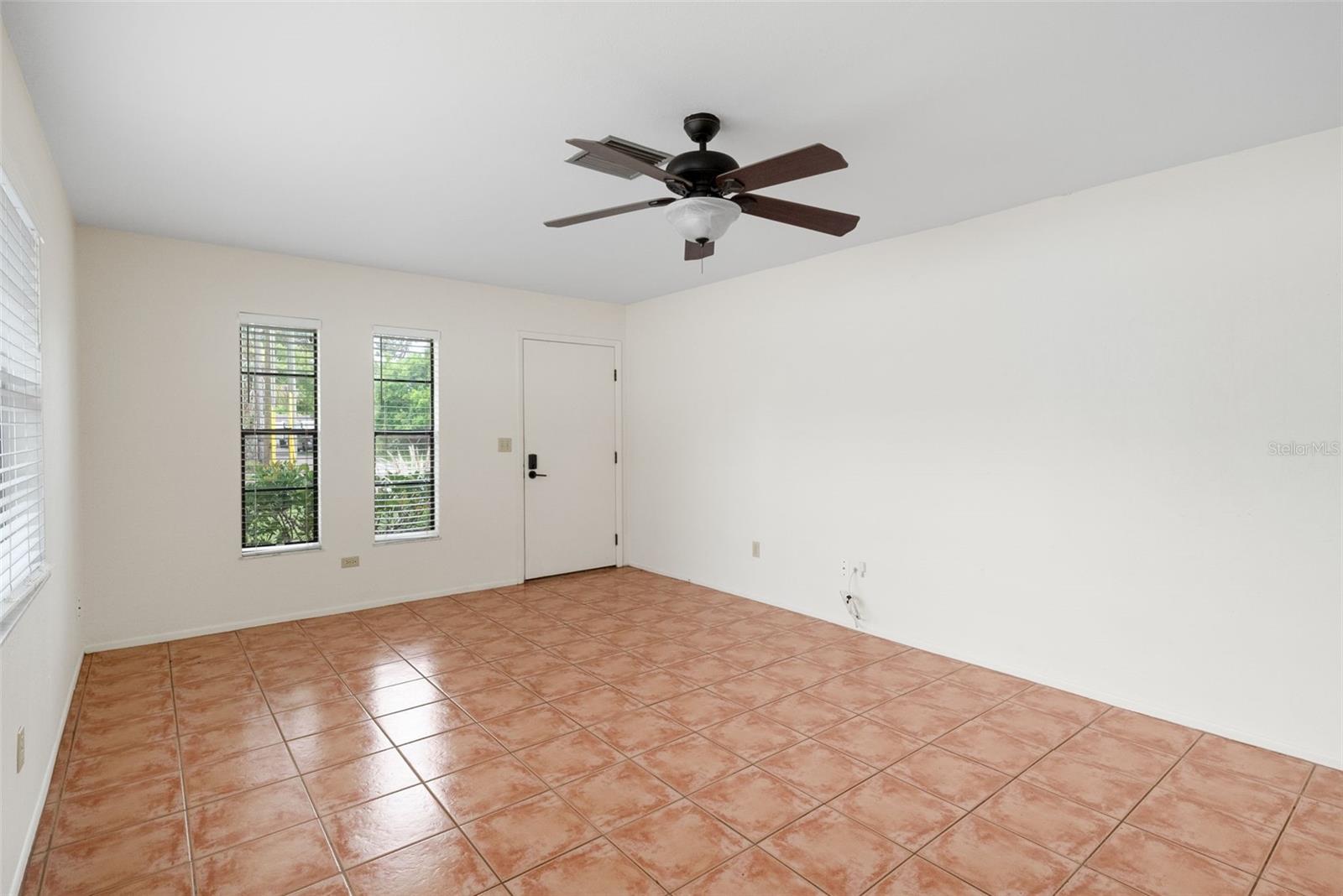 Image 7 of 34 For 5217 29th Avenue S